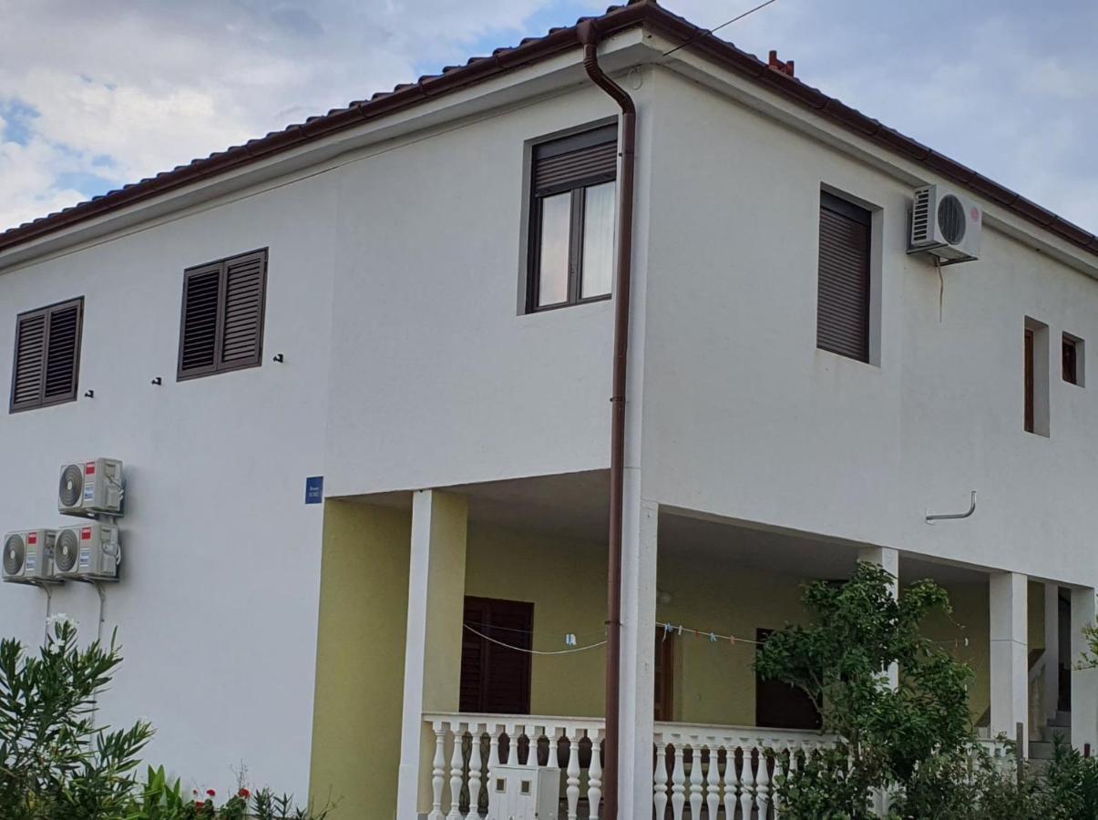 Holidey Home Jukic K Seline Εξωτερικό φωτογραφία